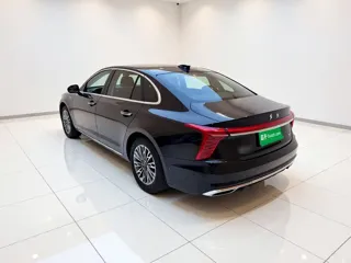 Hongqi H5 2024 купить из Китая, цена 3 005 000 ₽ — Suifenhe Auto