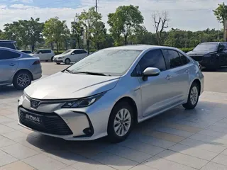 Toyota Corolla 2023 купить из Китая, цена 1 643 000 ₽ — Suifenhe Auto