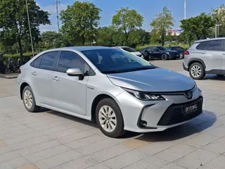 Toyota Corolla 2023 купить из Китая, цена 1 643 000 ₽ — Suifenhe Auto