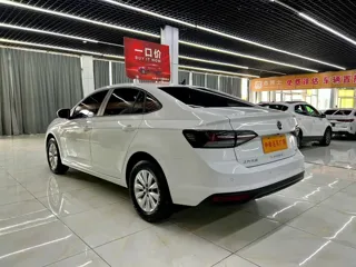 Volkswagen Lavida 2024 купить из Китая, цена 1 555 000 ₽ — Suifenhe Auto