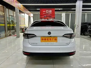 Volkswagen Lavida 2024 купить из Китая, цена 1 555 000 ₽ — Suifenhe Auto