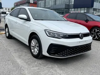 Volkswagen Lavida 2023 купить из Китая, цена 1 321 000 ₽ — Suifenhe Auto