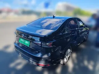 Volkswagen Lavida 2024 купить из Китая, цена 1 394 000 ₽ — Suifenhe Auto