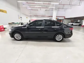 Volkswagen Lavida 2022 купить из Китая, цена 1 216 000 ₽ — Suifenhe Auto