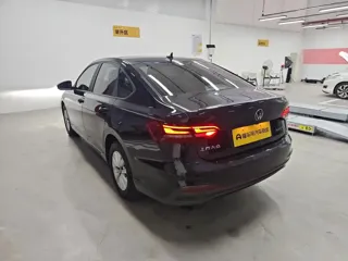 Volkswagen Lavida 2022 купить из Китая, цена 1 216 000 ₽ — Suifenhe Auto
