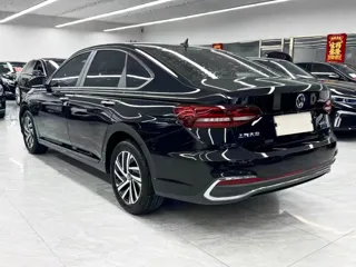 Volkswagen Lavida 2025 купить из Китая, цена 1 776 000 ₽ — Suifenhe Auto