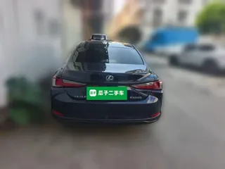 Lexus ES 2024 купить из Китая, цена 4 858 000 ₽ — Suifenhe Auto