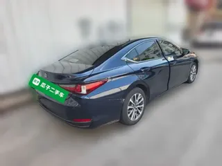 Lexus ES 2024 купить из Китая, цена 4 858 000 ₽ — Suifenhe Auto