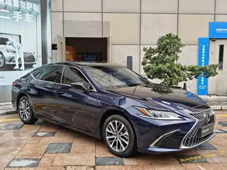 Lexus ES 2024 купить из Китая, цена 4 634 000 ₽ — Suifenhe Auto