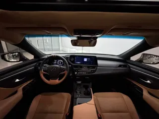 Lexus ES 2024 купить из Китая, цена 6 793 000 ₽ — Suifenhe Auto