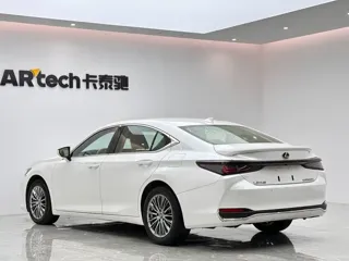 Lexus ES 2025 купить из Китая, цена 8 150 000 ₽ — Suifenhe Auto