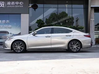 Lexus ES 2024 купить из Китая, цена 7 785 000 ₽ — Suifenhe Auto