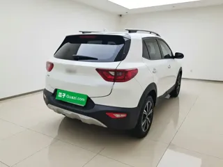 Kia Stonic 2026 купить из Китая, цена 1 581 000 ₽ — Suifenhe Auto