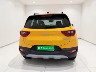 Kia Stonic 2022 купить из Китая, цена 1 343 000 ₽ — Suifenhe Auto