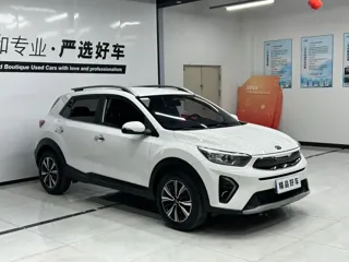 Kia Stonic 2019 купить из Китая, цена 1 228 000 ₽ — Suifenhe Auto