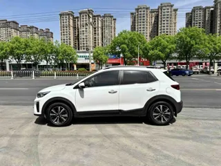 Kia Stonic 2021 купить из Китая, цена 1 128 000 ₽ — Suifenhe Auto