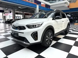 Kia Stonic 2022 купить из Китая, цена 1 454 000 ₽ — Suifenhe Auto