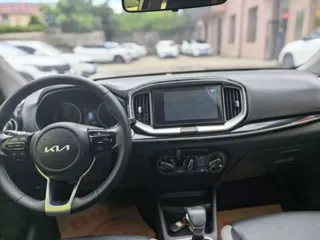 Kia Stonic 2022 купить из Китая, цена 1 441 000 ₽ — Suifenhe Auto