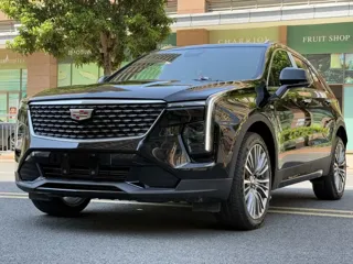 Cadillac XT4 2026 купить из Китая, цена 4 487 000 ₽ — Suifenhe Auto
