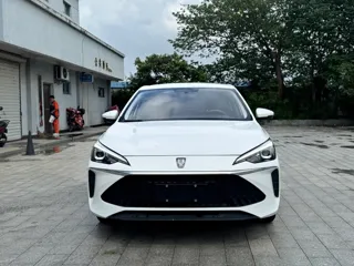 Roewe i5 2023 купить из Китая, цена 888 000 ₽ — Suifenhe Auto