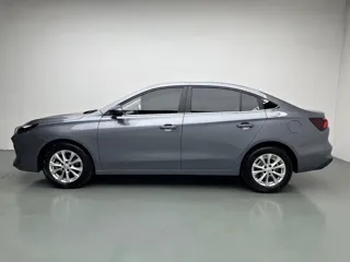Roewe i5 2026 купить из Китая, цена 1 404 000 ₽ — Suifenhe Auto