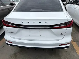 Roewe i5 2025 купить из Китая, цена 1 264 000 ₽ — Suifenhe Auto