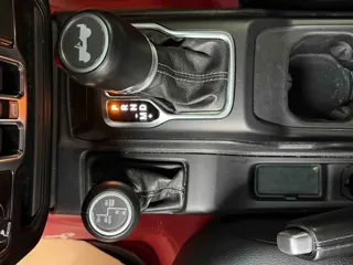 Jeep Wrangler 2024 купить из Китая, цена 7 088 000 ₽ — Suifenhe Auto
