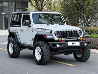Jeep Wrangler 2025 купить из Китая, цена 9 757 000 ₽ — Suifenhe Auto