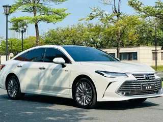 Toyota Avalon 2026 купить из Китая, цена 4 411 000 ₽ — Suifenhe Auto