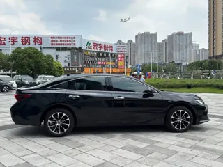 Toyota Avalon 2024 купить из Китая, цена 5 815 000 ₽ — Suifenhe Auto