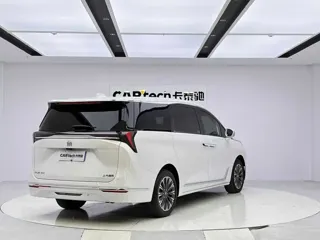 Buick GL8 2025 купить из Китая, цена 6 894 000 ₽ — Suifenhe Auto