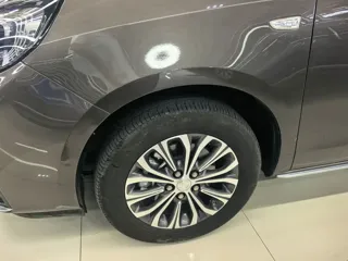 Buick GL8 2024 купить из Китая, цена 4 464 000 ₽ — Suifenhe Auto