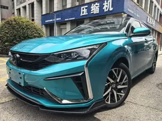 Dongfeng Aeolus Yixuan 2020 купить из Китая, цена 984 000 ₽ — Suifenhe Auto