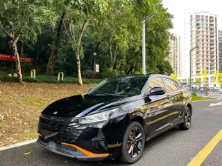 Dongfeng Aeolus Yixuan 2023 купить из Китая, цена 1 019 000 ₽ — Suifenhe Auto