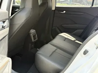Dongfeng Aeolus Yixuan 2024 купить из Китая, цена 1 189 000 ₽ — Suifenhe Auto