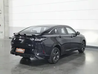 Dongfeng Aeolus Yixuan 2023 купить из Китая, цена 980 000 ₽ — Suifenhe Auto