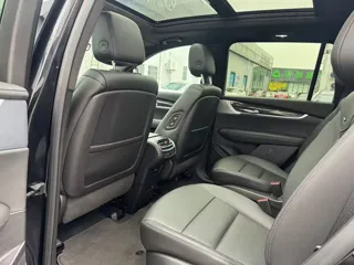 Cadillac XT6 2024 купить из Китая, цена 6 377 000 ₽ — Suifenhe Auto