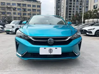 Dongfeng Aeolus Yixuan 2020 купить из Китая, цена 1 111 000 ₽ — Suifenhe Auto