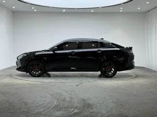Dongfeng Aeolus Yixuan 2022 купить из Китая, цена 950 000 ₽ — Suifenhe Auto