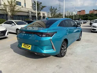 Dongfeng Aeolus Yixuan 2020 купить из Китая, цена 1 111 000 ₽ — Suifenhe Auto