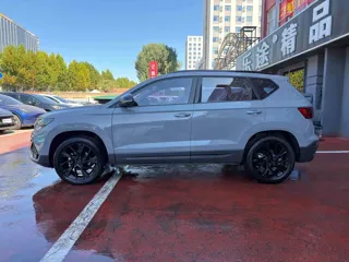 Jetta VS5 2023 купить из Китая, цена 1 769 000 ₽ — Suifenhe Auto