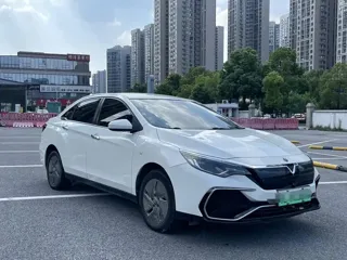 Venucia D60EV 2023 купить из Китая, цена 1 076 000 ₽ — Suifenhe Auto