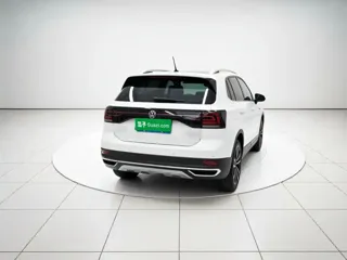 Volkswagen T-Cross 2020 купить из Китая, цена 1 427 000 ₽ — Suifenhe Auto