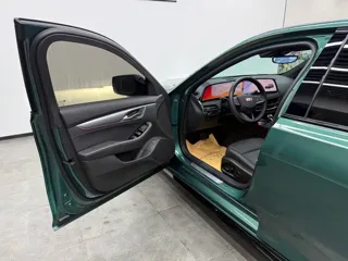 Cadillac CT5 2025 купить из Китая, цена 5 112 000 ₽ — Suifenhe Auto