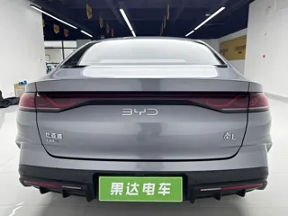 BYD Qin 2024 купить из Китая, цена 2 491 000 ₽ — Suifenhe Auto