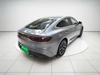 BYD Qin 2024 купить из Китая, цена 2 747 000 ₽ — Suifenhe Auto