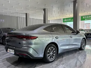 BYD Qin 2024 купить из Китая, цена 2 556 000 ₽ — Suifenhe Auto