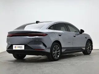 BYD Qin 2025 купить из Китая, цена 3 150 000 ₽ — Suifenhe Auto