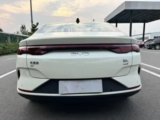 BYD Qin 2025 купить из Китая, цена 3 312 000 ₽ — Suifenhe Auto