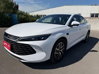 BYD Qin 2025 купить из Китая, цена 2 943 000 ₽ — Suifenhe Auto